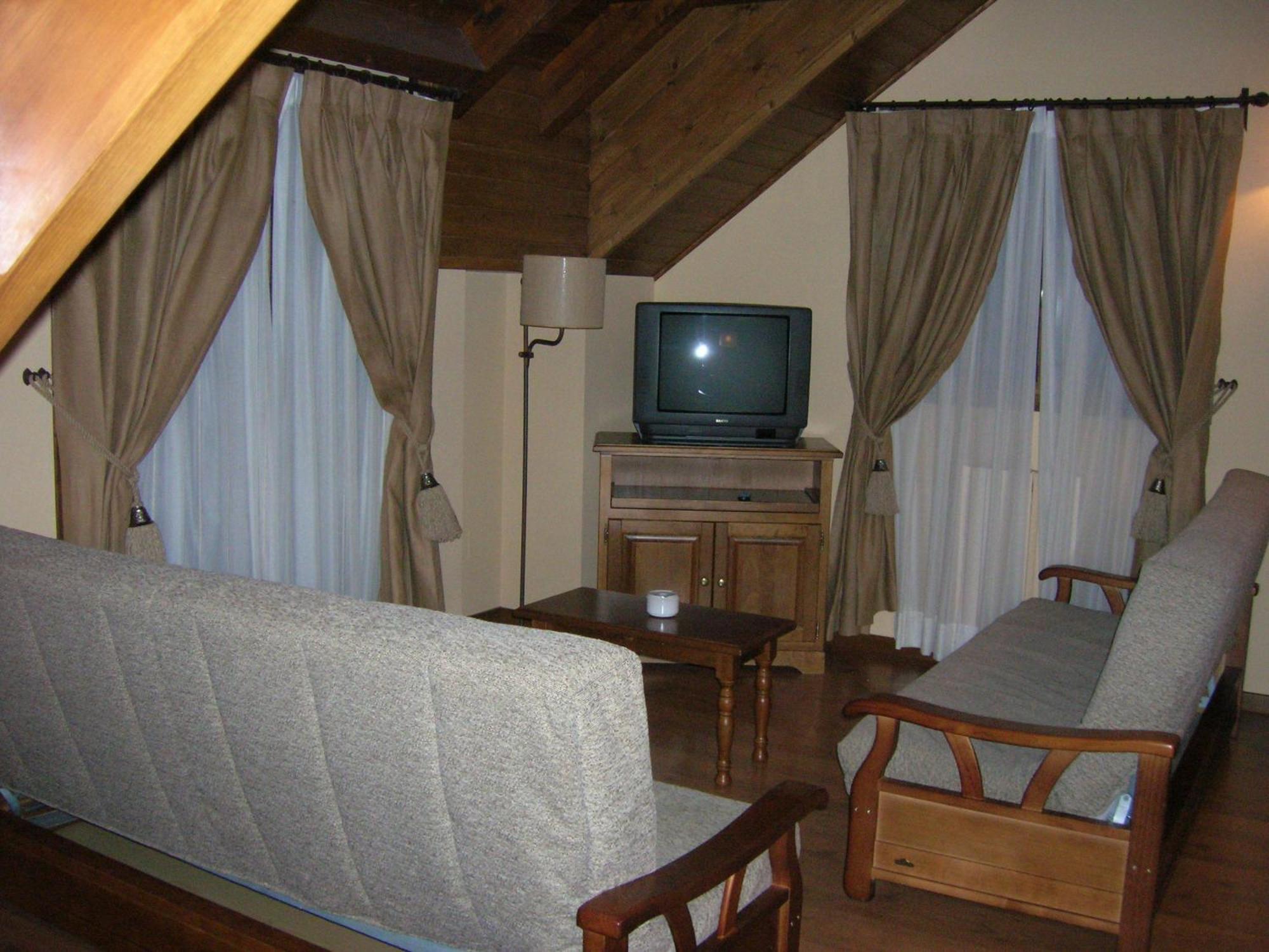 Apartamentos Casa Lavedan Трамакастилья-де-Тена Экстерьер фото