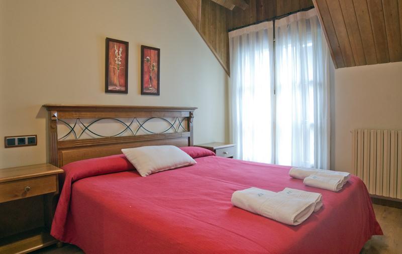 Apartamentos Casa Lavedan Трамакастилья-де-Тена Экстерьер фото